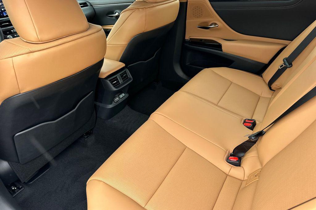 new 2025 Lexus ES 350 car, priced at $44,594