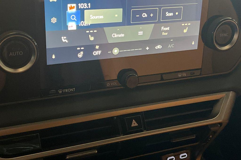 new 2025 Lexus RX 350 car, priced at $53,275