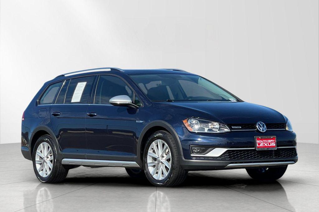 used 2017 Volkswagen Golf Alltrack car, priced at $13,900