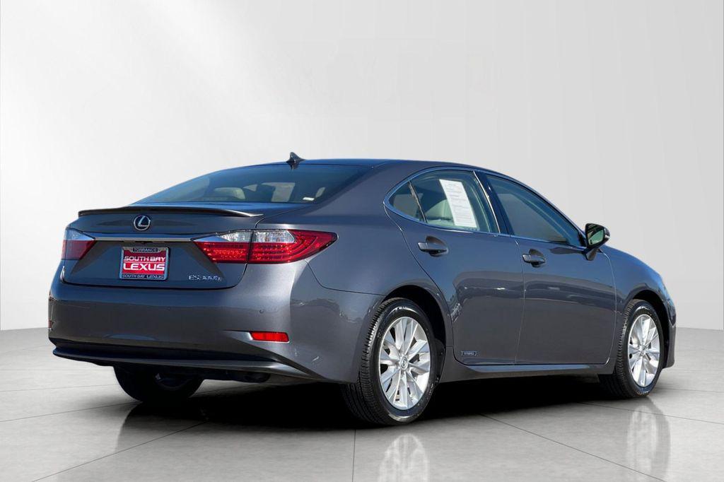 used 2013 Lexus ES 300h car, priced at $15,900