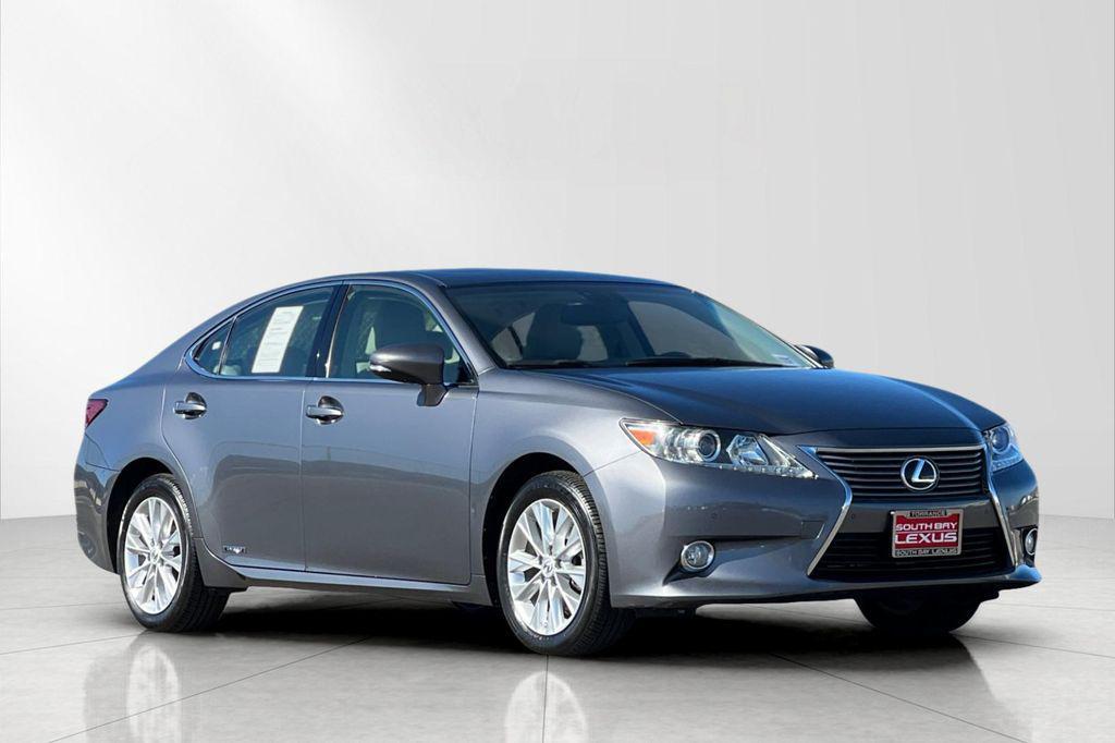 used 2013 Lexus ES 300h car, priced at $15,900