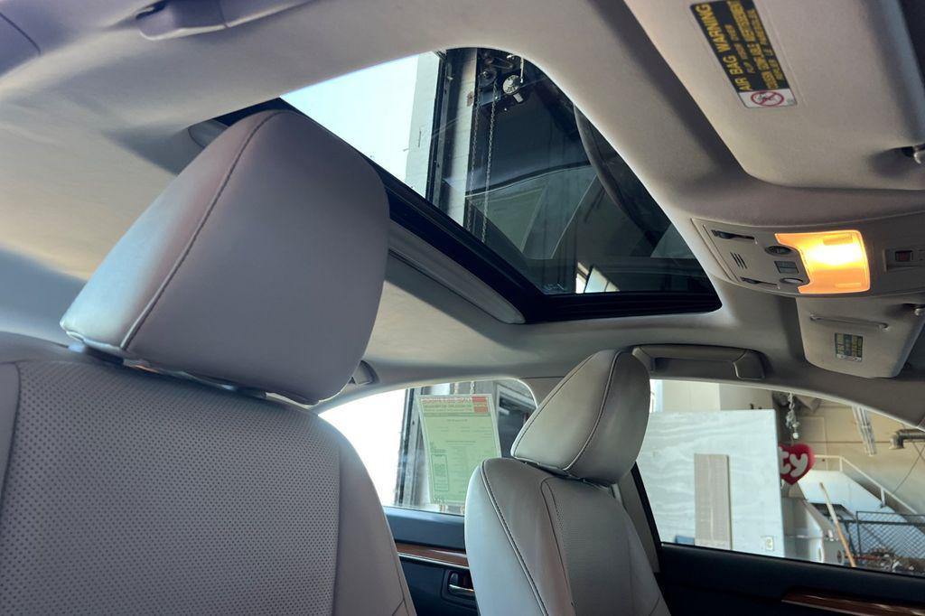 used 2013 Lexus ES 300h car, priced at $15,900
