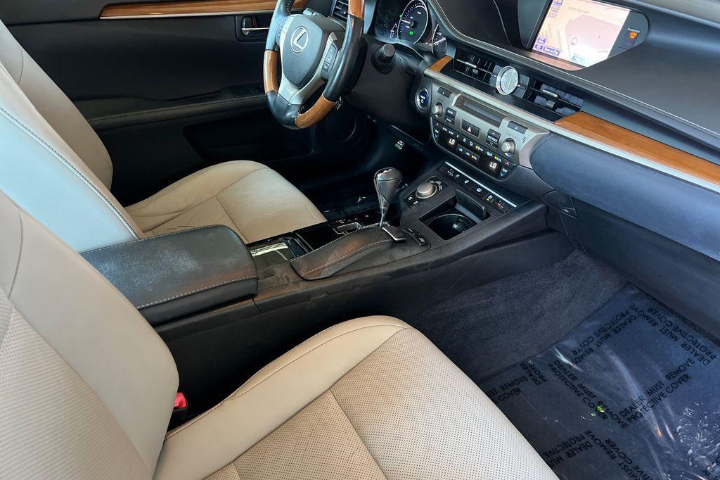 used 2013 Lexus ES 300h car, priced at $15,900