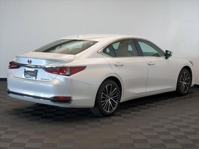 used 2023 Lexus ES 300h car, priced at $38,900