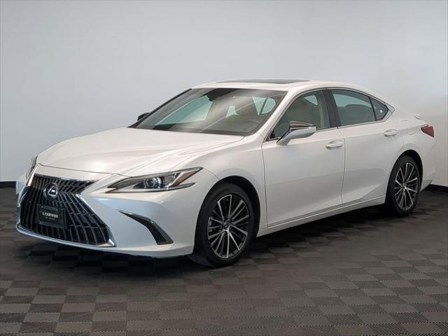 used 2023 Lexus ES 300h car, priced at $38,900