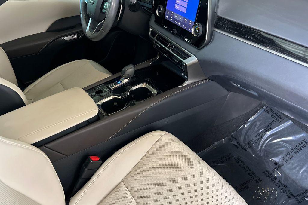 used 2023 Lexus RX 350 car, priced at $42,900