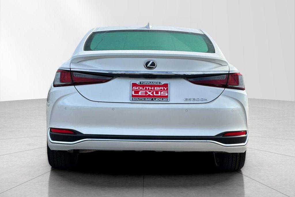used 2025 Lexus ES 300h car, priced at $41,800