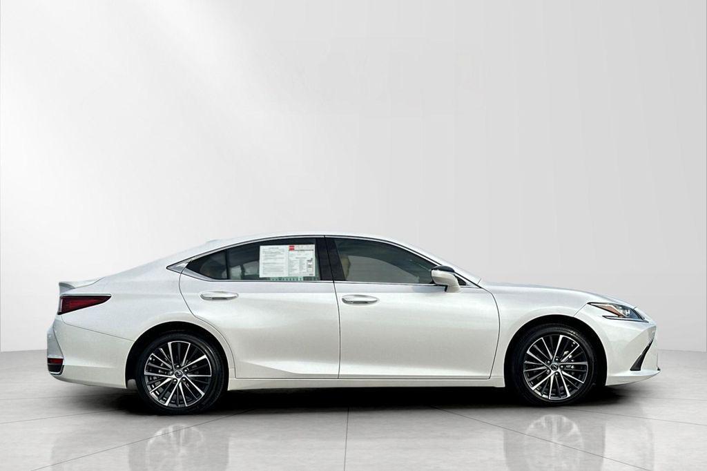used 2025 Lexus ES 300h car, priced at $41,800