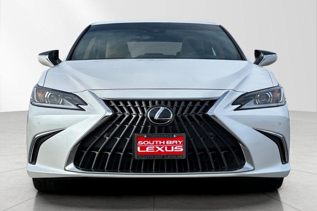 used 2025 Lexus ES 300h car, priced at $41,800