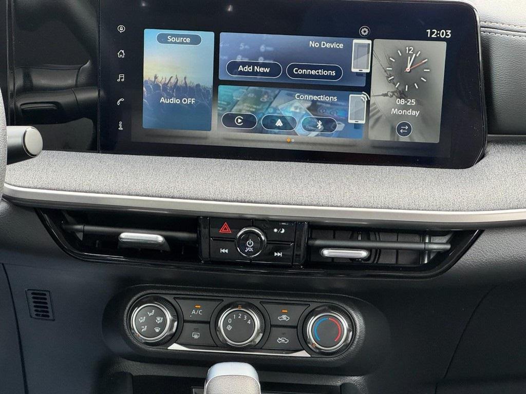 new 2025 Nissan Kicks car, priced at $24,045