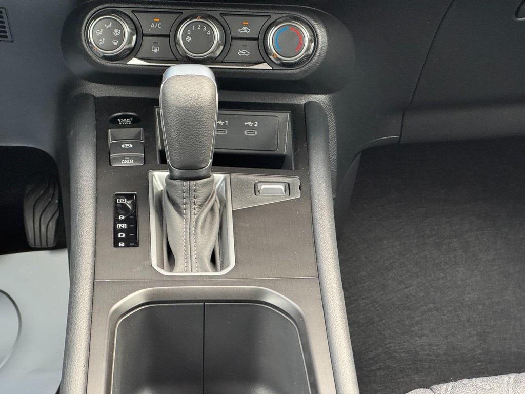 new 2025 Nissan Kicks car, priced at $24,045