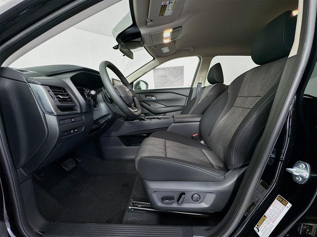 used 2025 Nissan Rogue car, priced at $27,995