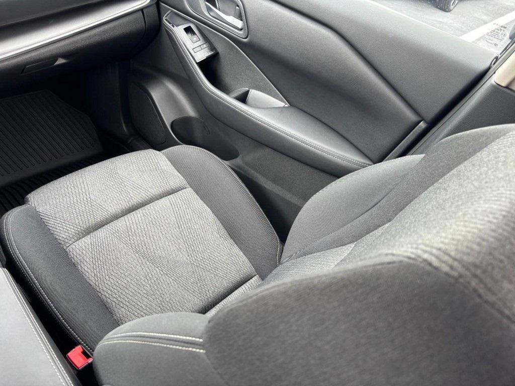 used 2025 Nissan Rogue car, priced at $28,888