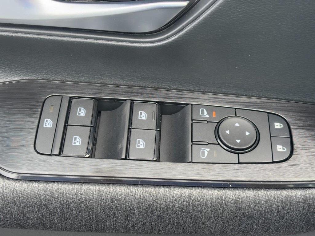 new 2026 Nissan Kicks car, priced at $25,575