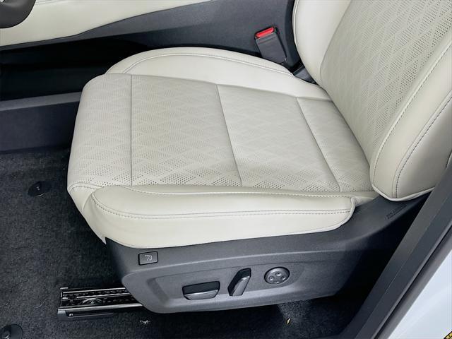 new 2025 Nissan Murano car, priced at $50,725