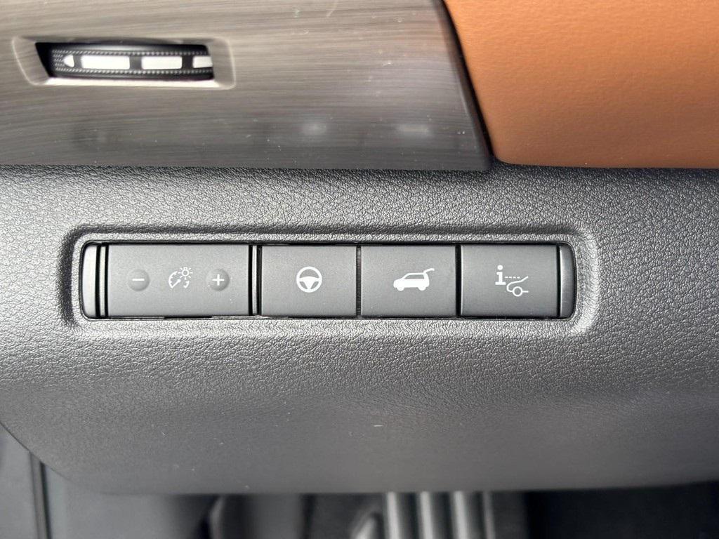 new 2025 Nissan Pathfinder car, priced at $44,375