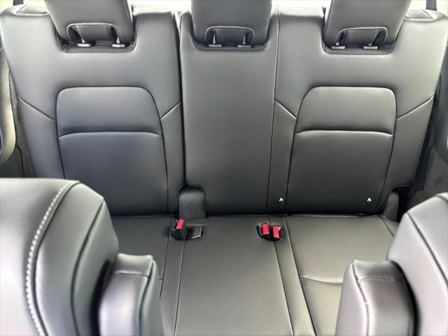 new 2025 Nissan Pathfinder car, priced at $43,075