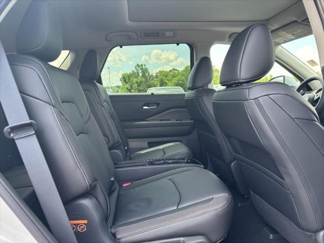 new 2025 Nissan Pathfinder car, priced at $43,075