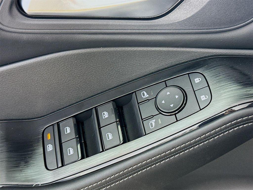 used 2025 Nissan Rogue car, priced at $27,995