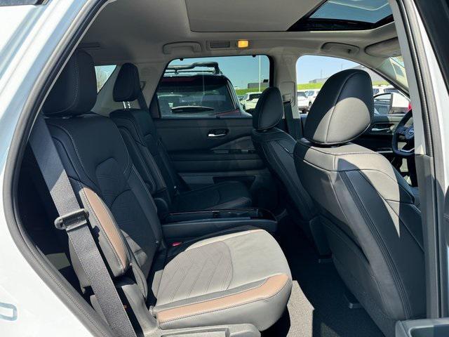 new 2025 Nissan Pathfinder car, priced at $51,205