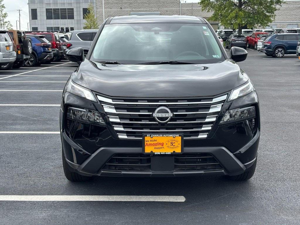 used 2025 Nissan Rogue car, priced at $28,888