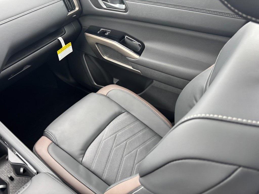new 2025 Nissan Pathfinder car, priced at $45,220