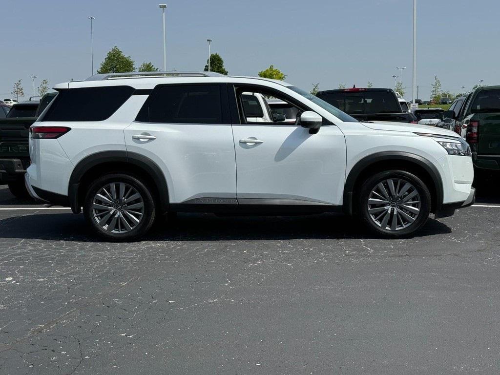 new 2025 Nissan Pathfinder car, priced at $45,635