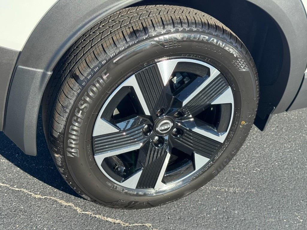 new 2026 Nissan Kicks car, priced at $25,575