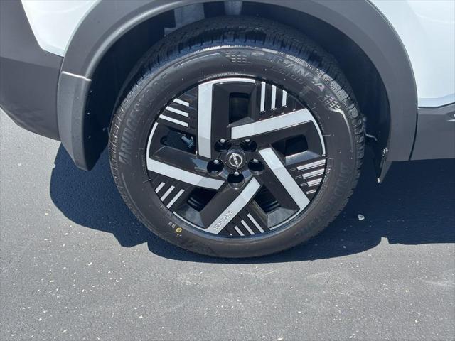 new 2025 Nissan Kicks car, priced at $24,070