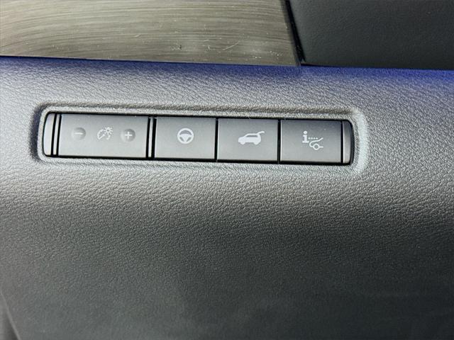 new 2025 Nissan Pathfinder car, priced at $48,705