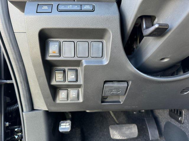 new 2025 Nissan Frontier car, priced at $41,660