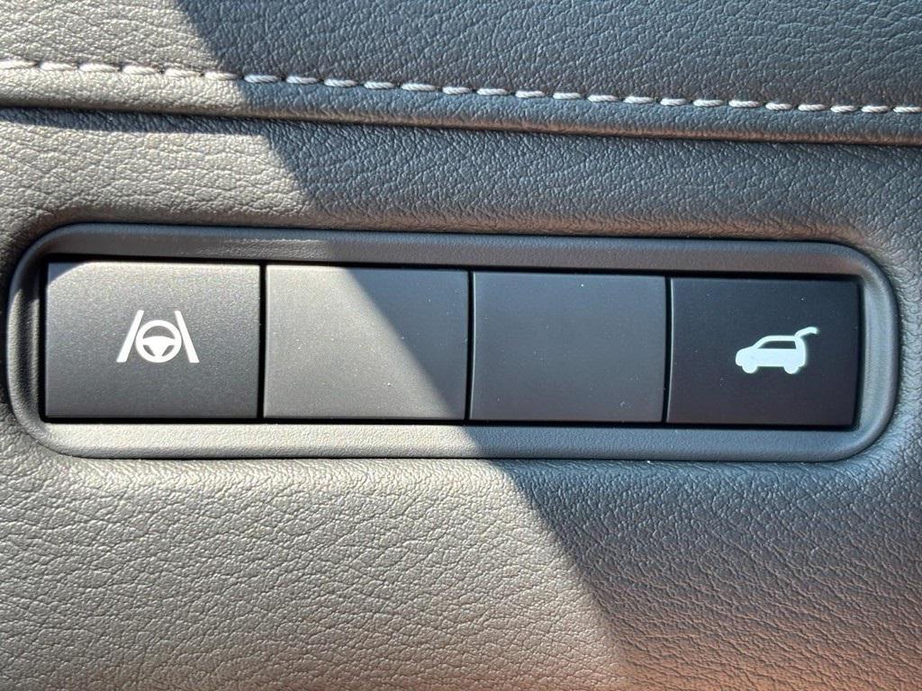 new 2025 Nissan Armada car, priced at $65,525
