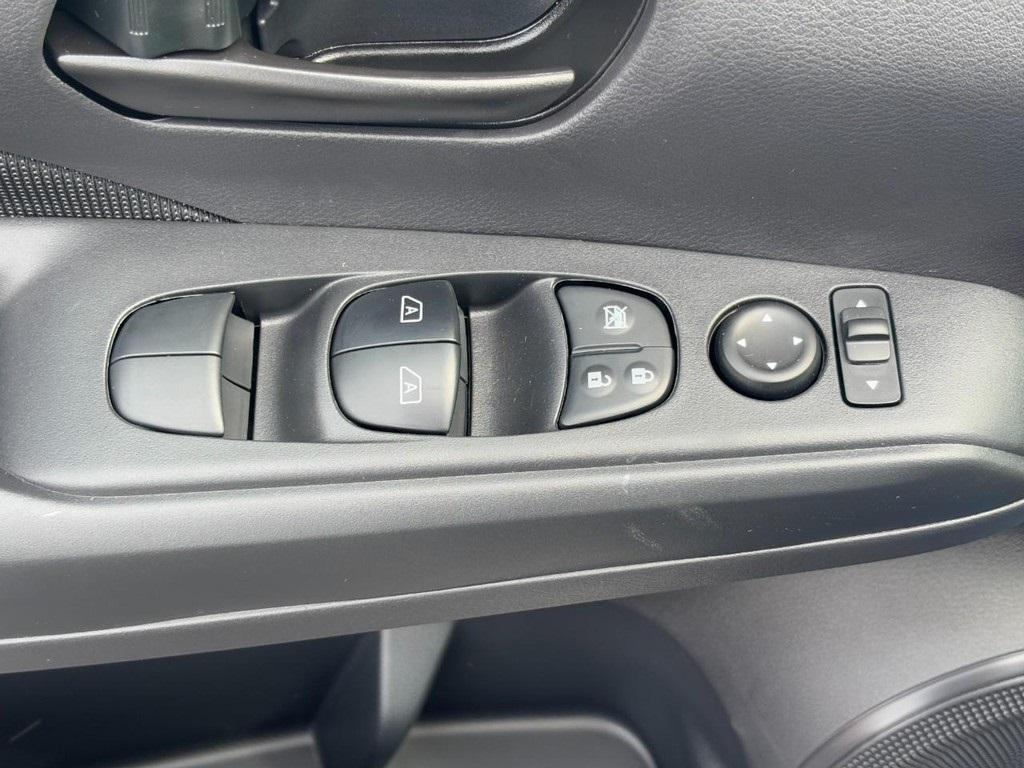 new 2025 Nissan Kicks car, priced at $21,865