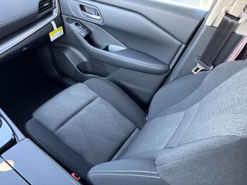 new 2026 Nissan Rogue car, priced at $28,000