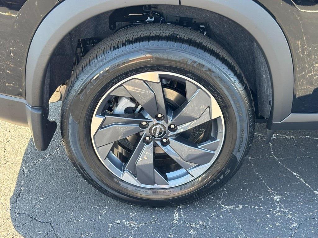 new 2026 Nissan Rogue car, priced at $28,000