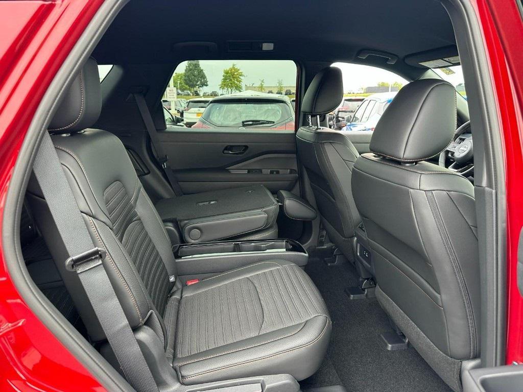 new 2025 Nissan Pathfinder car, priced at $43,150