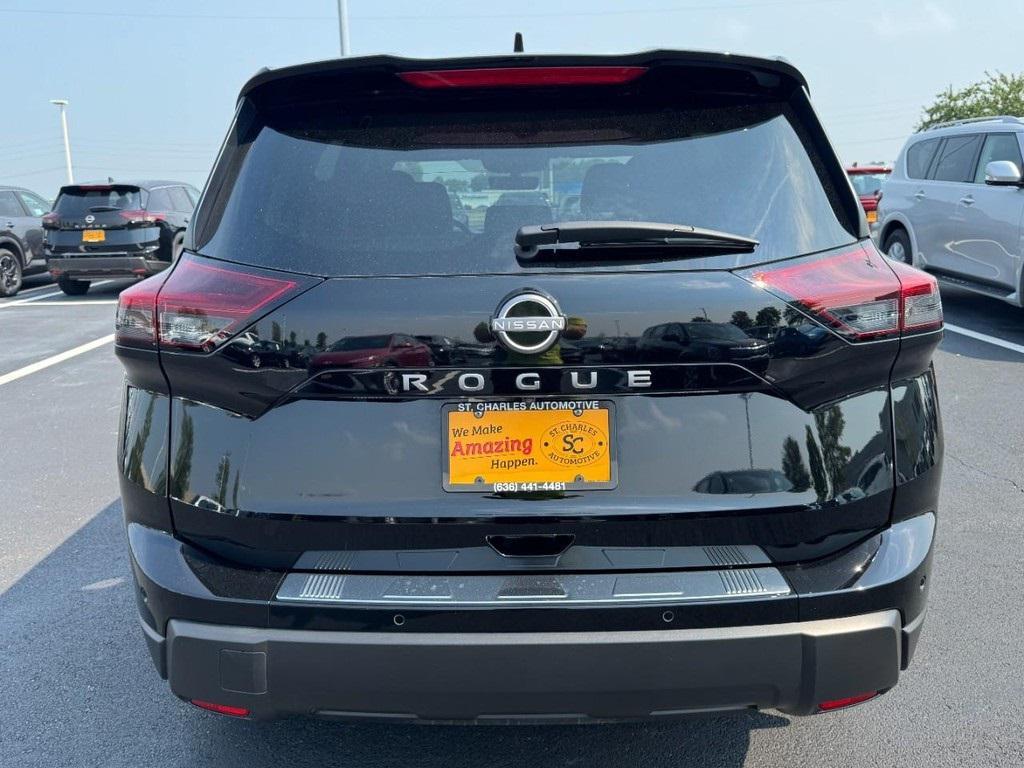 used 2025 Nissan Rogue car, priced at $28,888