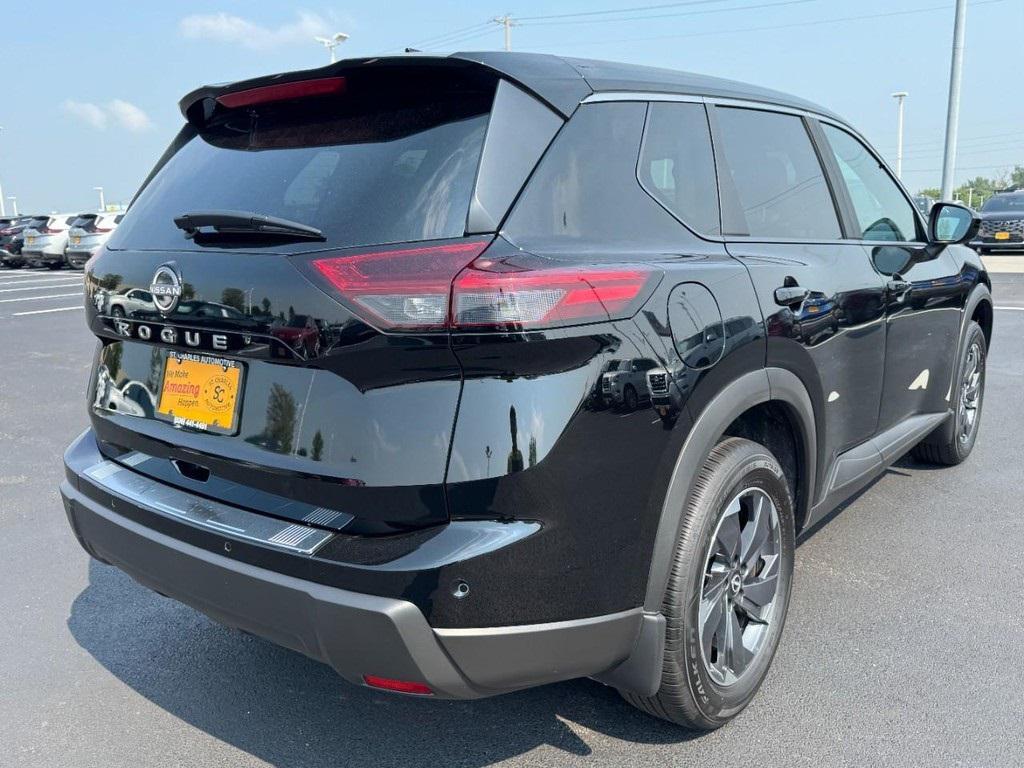 used 2025 Nissan Rogue car, priced at $28,888