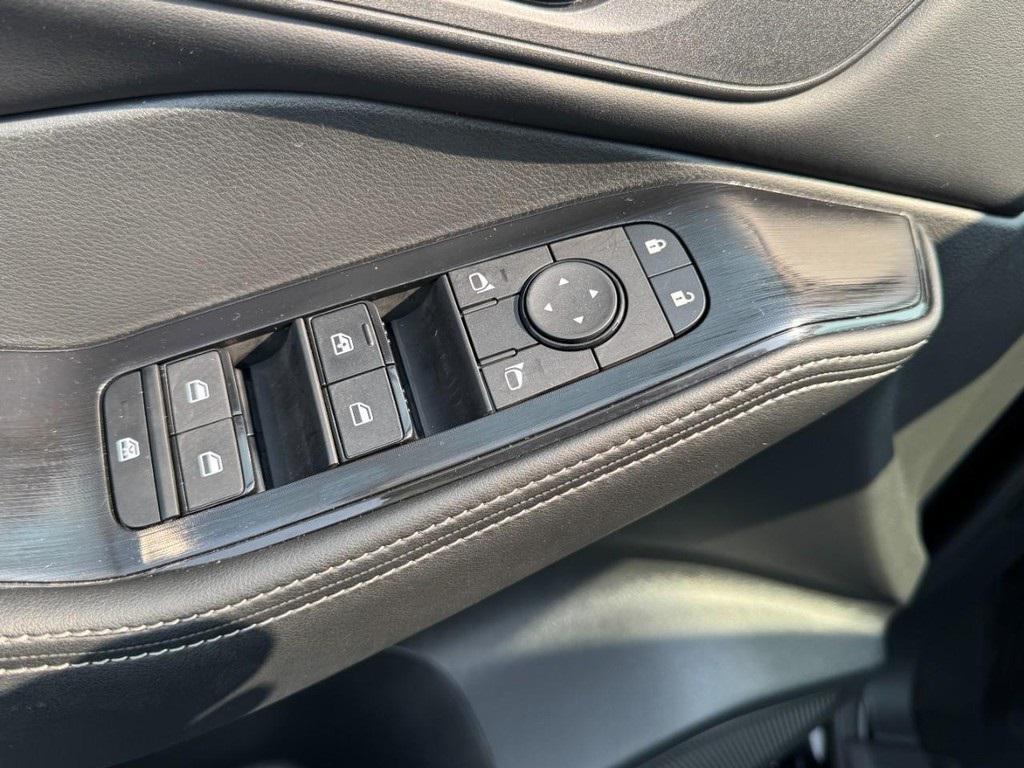 used 2025 Nissan Rogue car, priced at $28,888