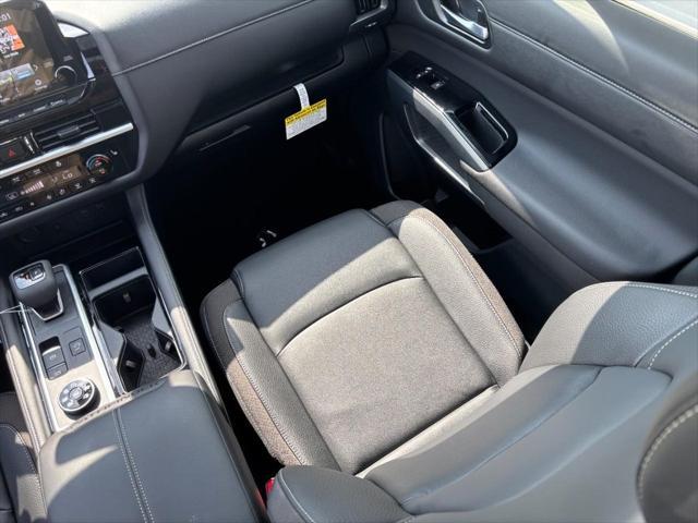 new 2025 Nissan Pathfinder car, priced at $44,210
