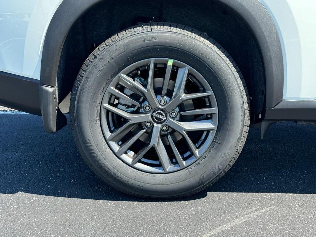 new 2025 Nissan Rogue car, priced at $28,550