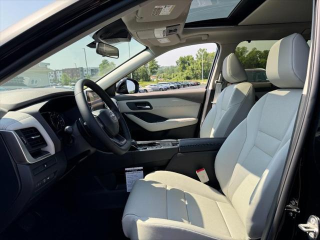 new 2025 Nissan Rogue car, priced at $30,895