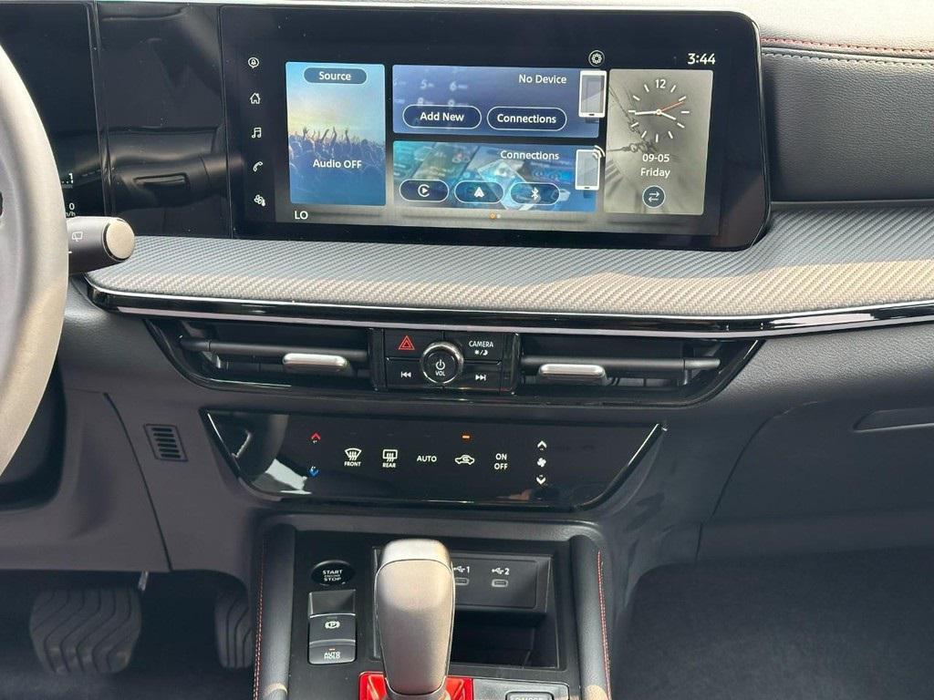 new 2025 Nissan Kicks car, priced at $26,210