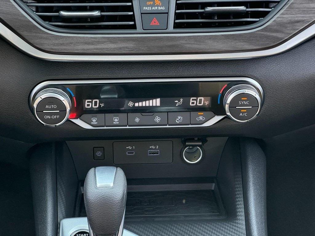 new 2025 Nissan Altima car, priced at $27,656