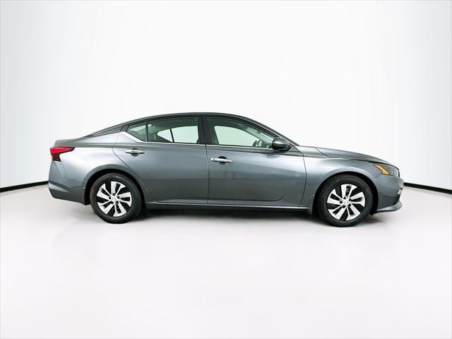 used 2022 Nissan Altima car, priced at $18,500