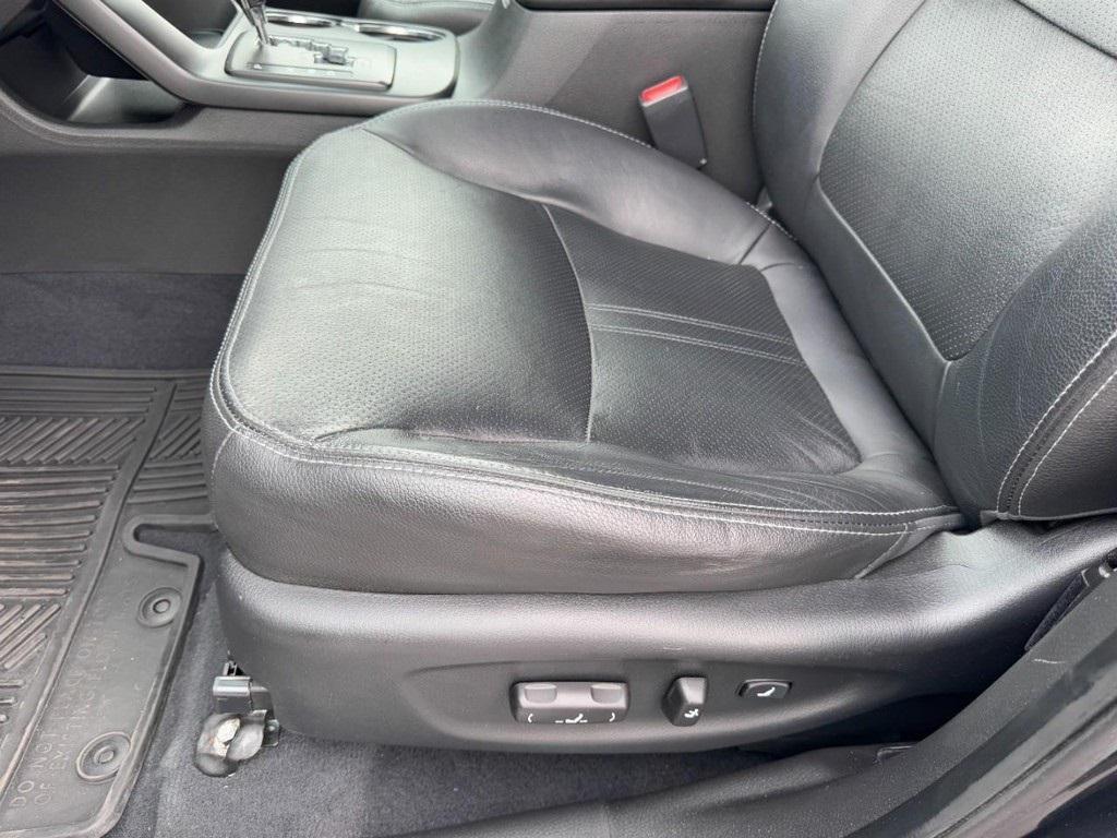 used 2011 Kia Sorento car, priced at $7,995