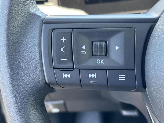 new 2025 Nissan Kicks car, priced at $24,050