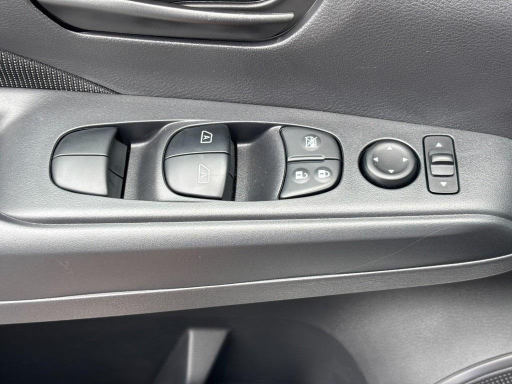 new 2025 Nissan Kicks car, priced at $21,865