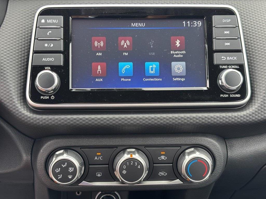 new 2025 Nissan Kicks car, priced at $21,865