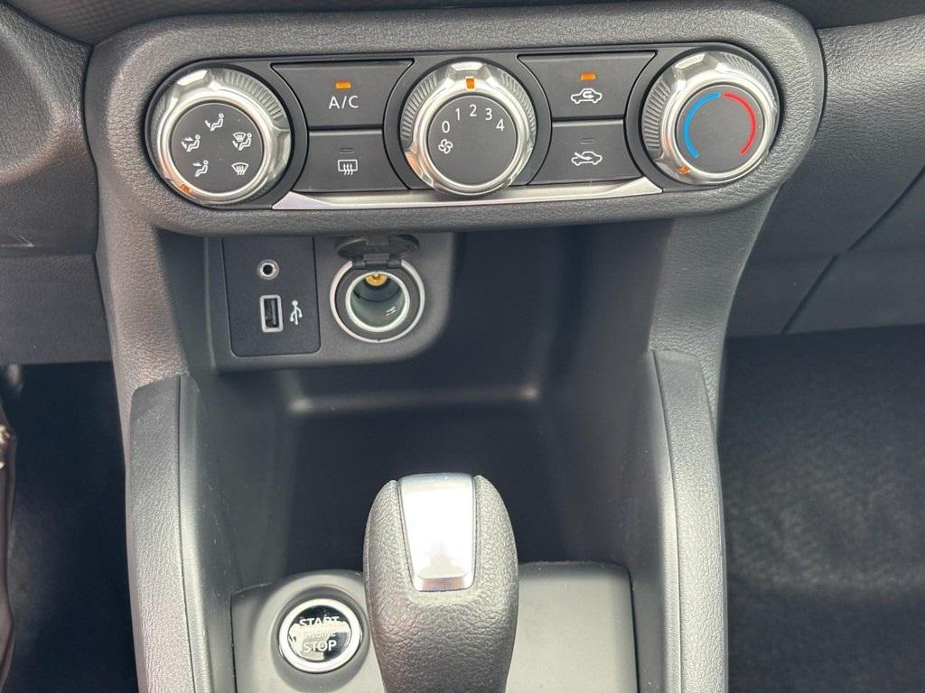 new 2025 Nissan Kicks car, priced at $21,865